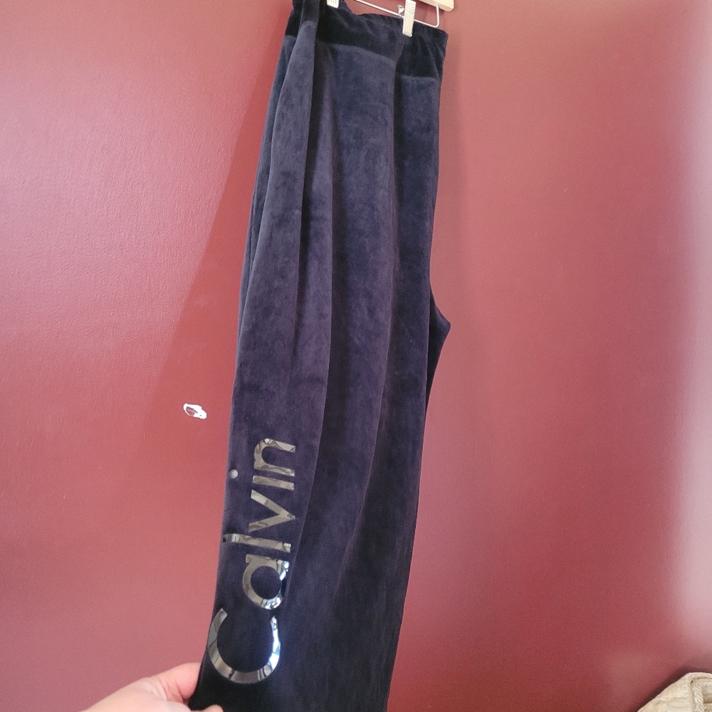 New with tags Calvin klien black velvet wide leg pants